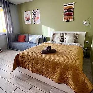 Apartament Roztocka Studio, Free Parking, Ac, 1 Tram To The & Pge National Stadion By Cosmo Spirit, Warszawa